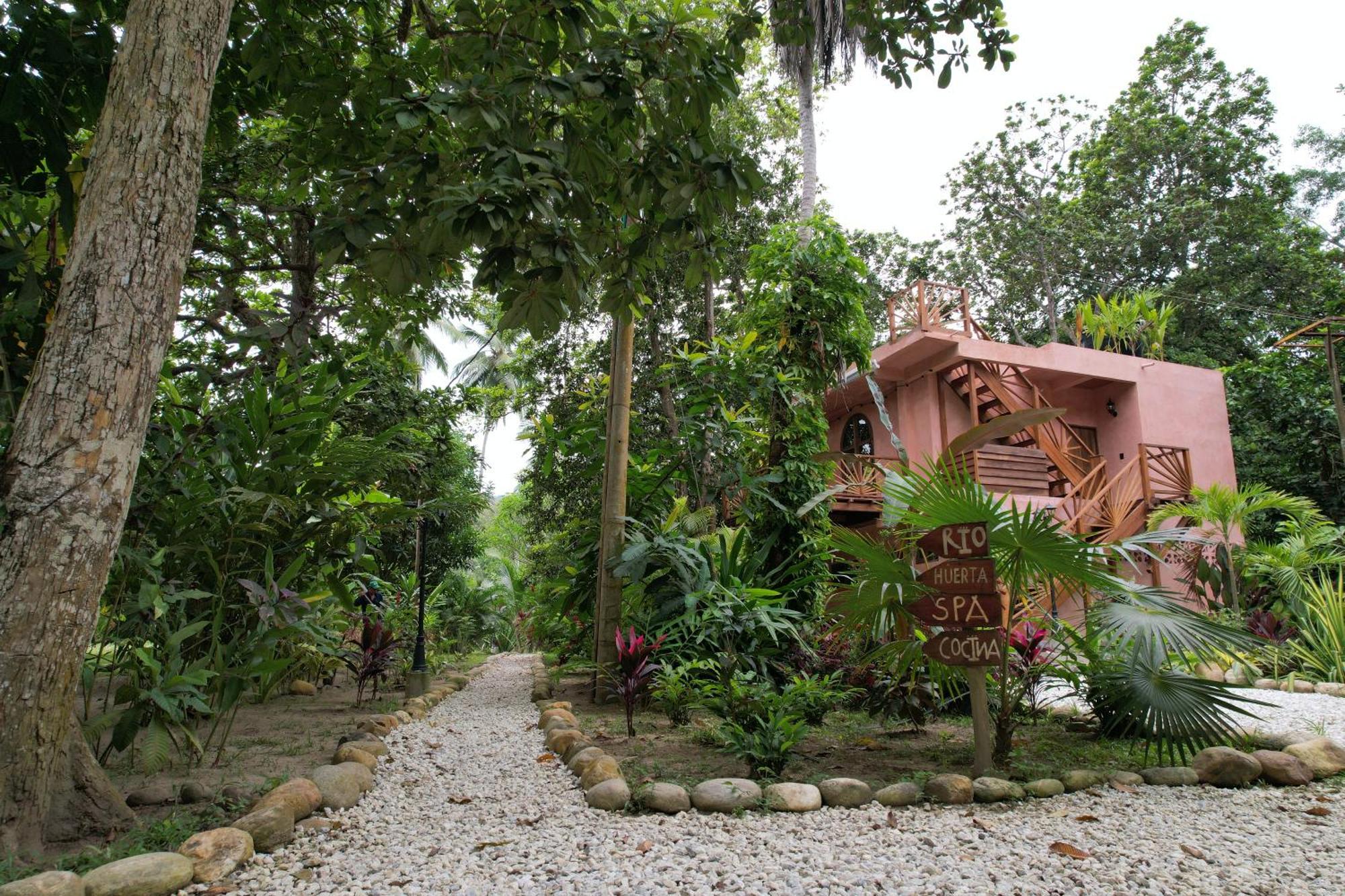 Salvia Madre Hotel Guachaca ภายนอก รูปภาพ